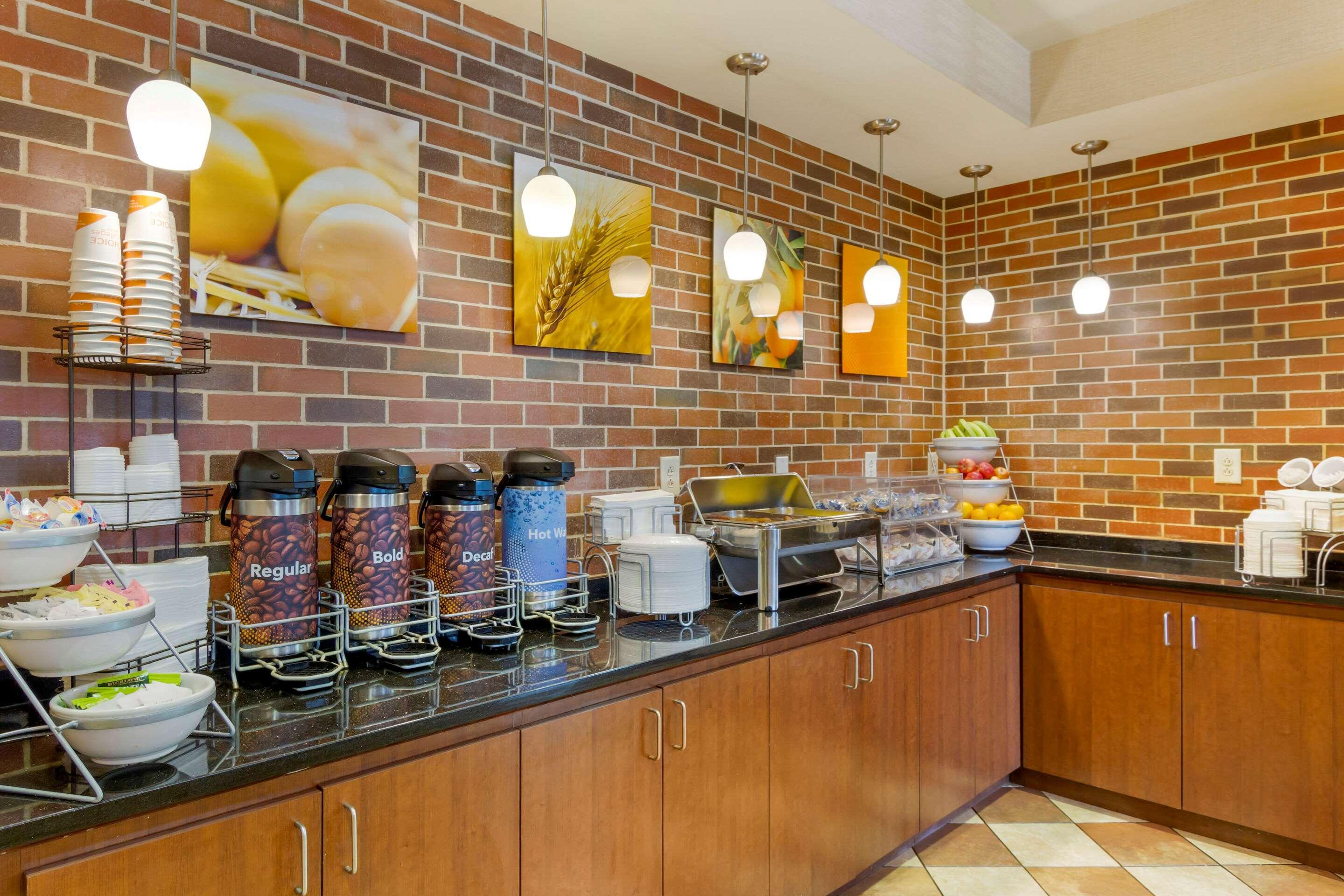 Comfort Suites Charleston West Ashley Εξωτερικό φωτογραφία