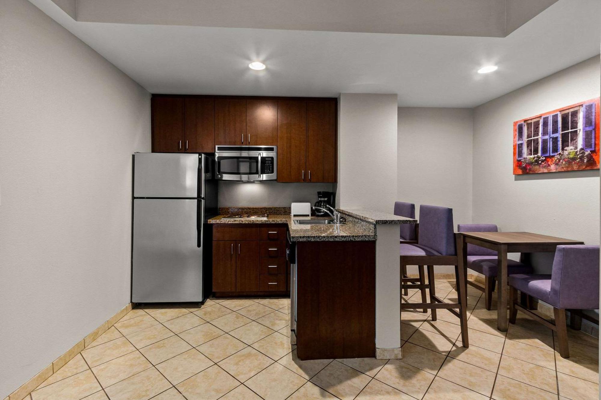 Comfort Suites Charleston West Ashley Εξωτερικό φωτογραφία