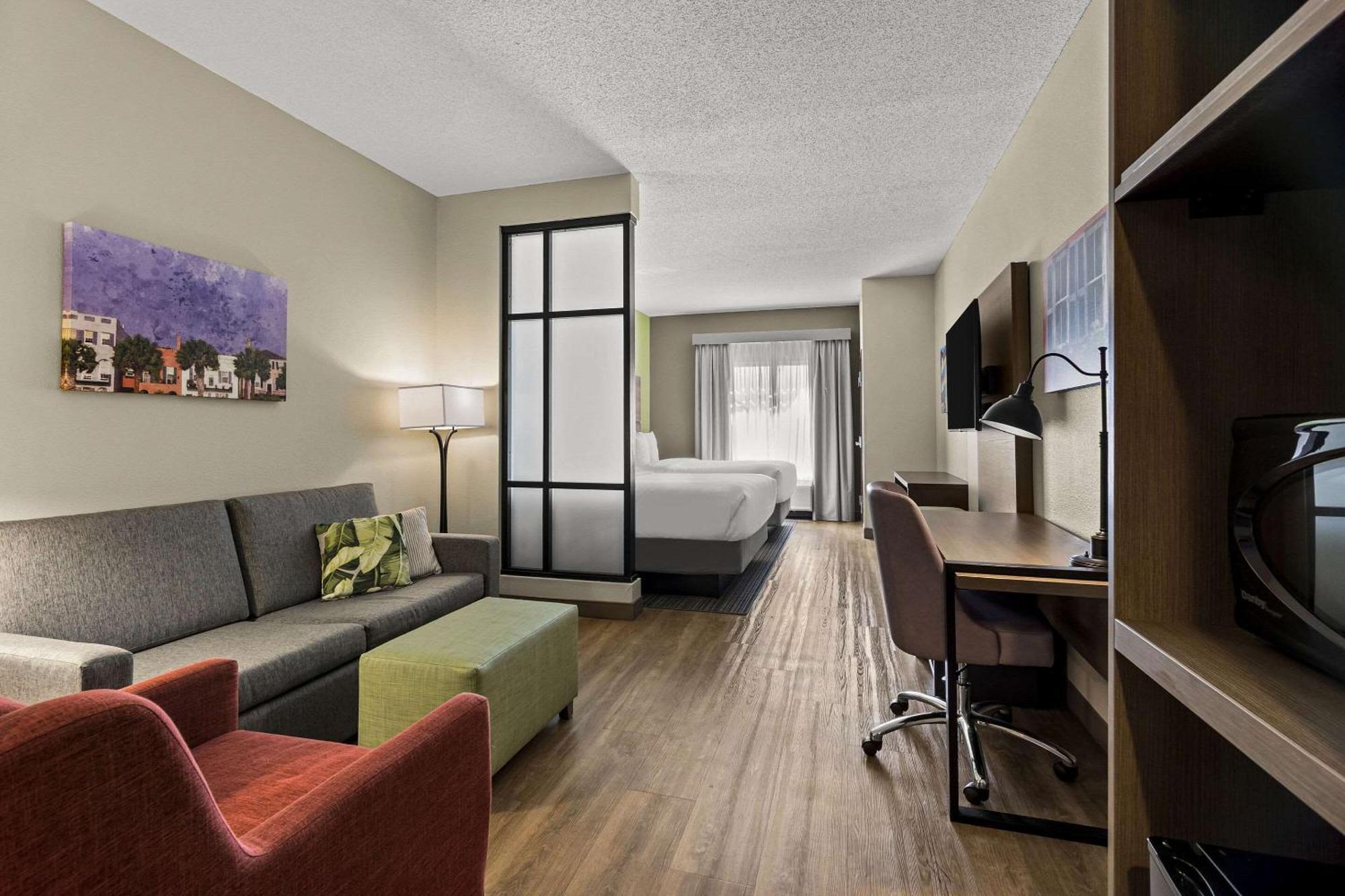 Comfort Suites Charleston West Ashley Εξωτερικό φωτογραφία