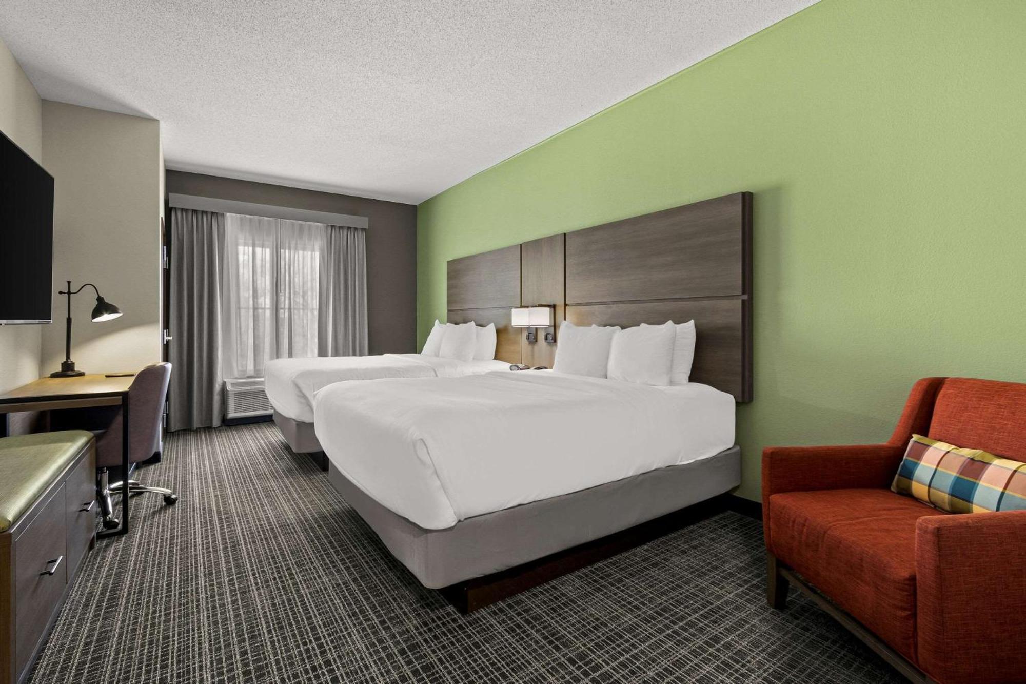 Comfort Suites Charleston West Ashley Εξωτερικό φωτογραφία